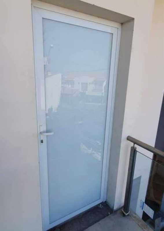 Porta de Alumínio Pivotante Cotação Juquitiba - Porta Pivotante de Vidro